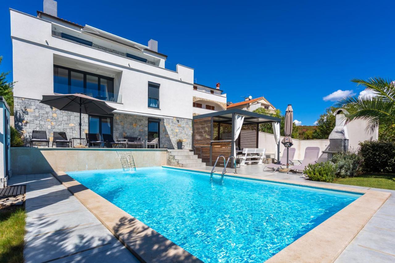 Sun & Sea Villa Kornić Exteriör bild
