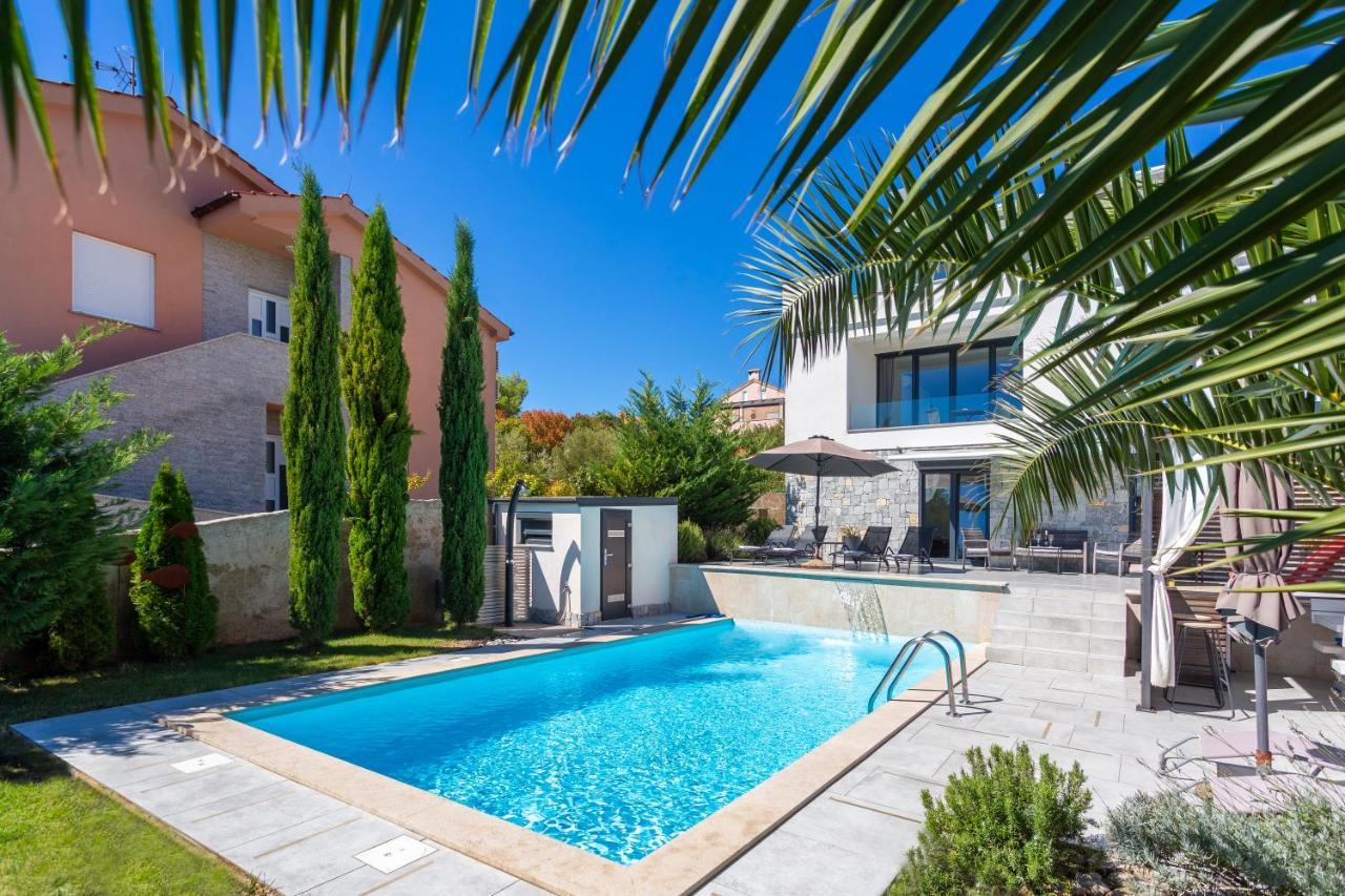 Sun & Sea Villa Kornić Exteriör bild